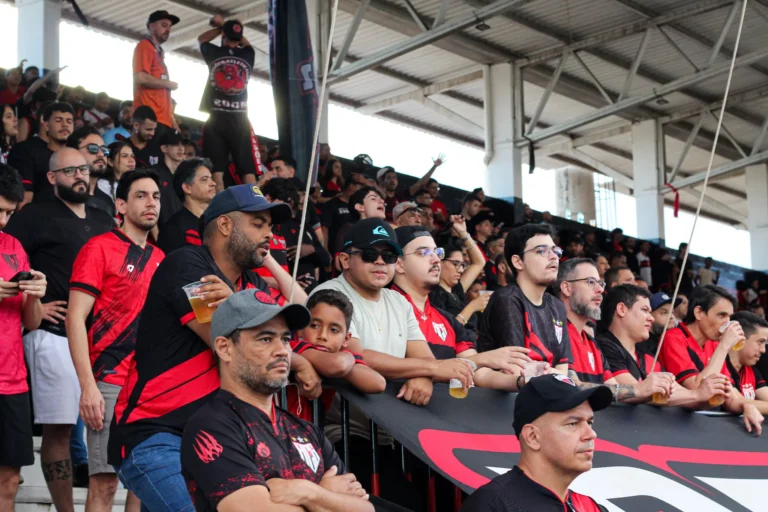 Detalhes da venda de ingressos para o clássico Atlético x Goiás no Estádio Antônio Accioly
