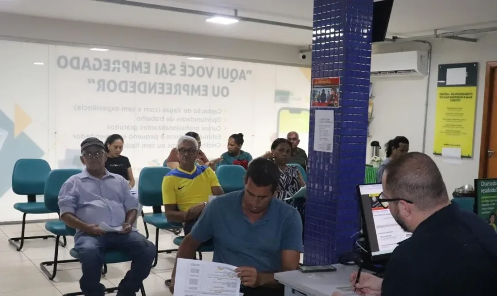 Feirão reúne 3,2 mil vagas de emprego em logística e comércio na Região Metropolitana de Goiânia