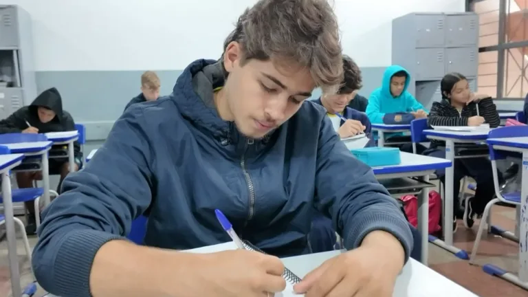 Educação empreendedora incentiva jovens a tirar ideias do papel