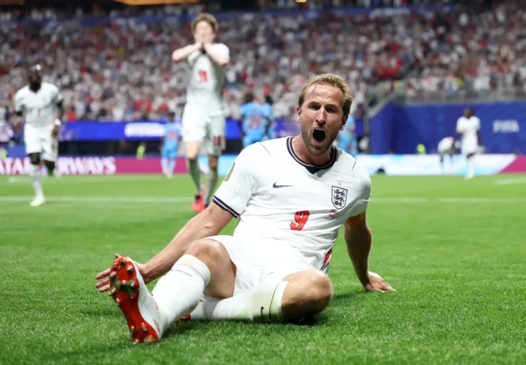 Bola de Ouro: Harry Kane é eleito melhor jogador do mundo pela primeira vez